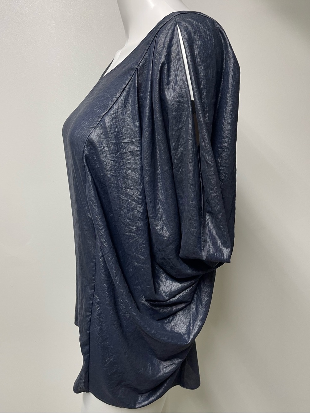 BCBGMAXAZRIA Navy Draped Cold Shoulder Blouse Size Small - Picture 2 of 10